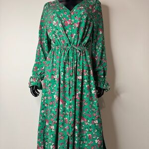 Long maxi dress with floral print, size 16